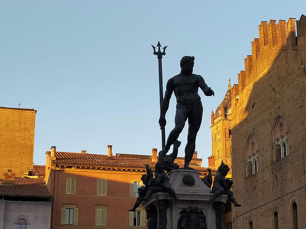 statua del nettuno - bologna