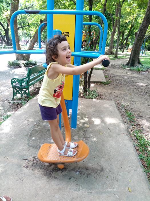 Atreezzi sportivi a Lumphini-park Bangkok