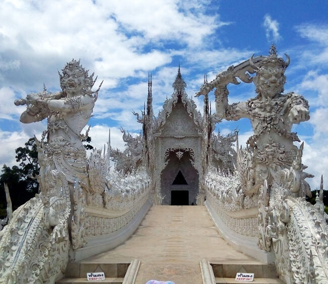 white temple - chiang rai - thaillandia