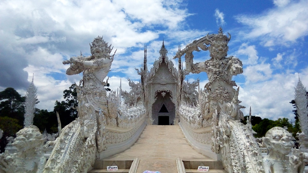 white temple - chiang rai - thaillandia