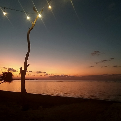 Gili air - tramonto sul mare - bali