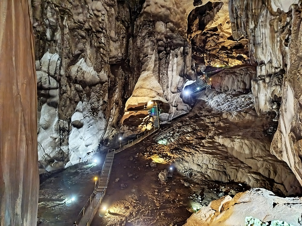 gua tempurung cave - ipoh - malesia